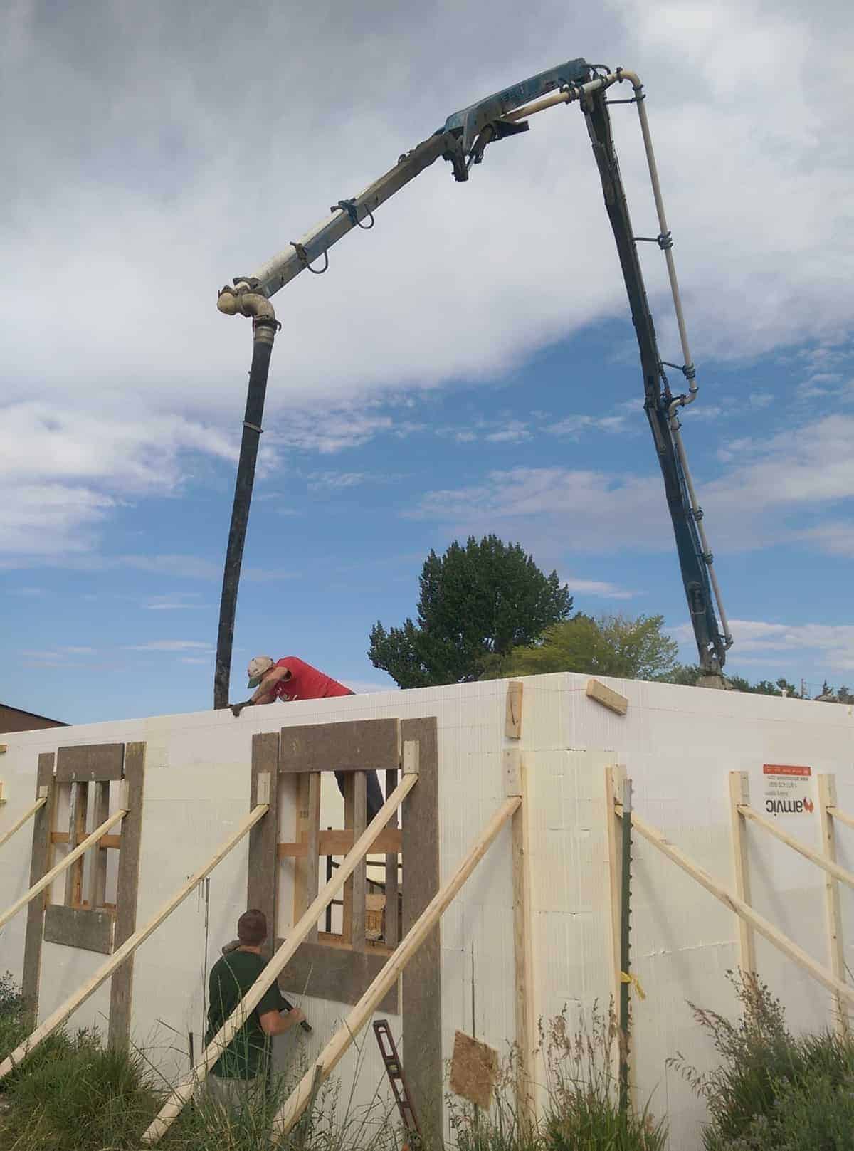 DIY build farmhouse