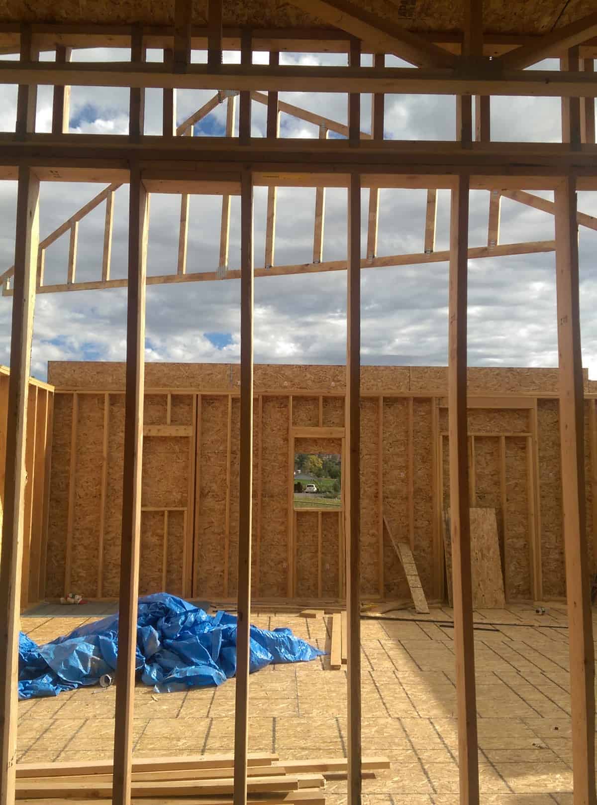DIY build farmhouse