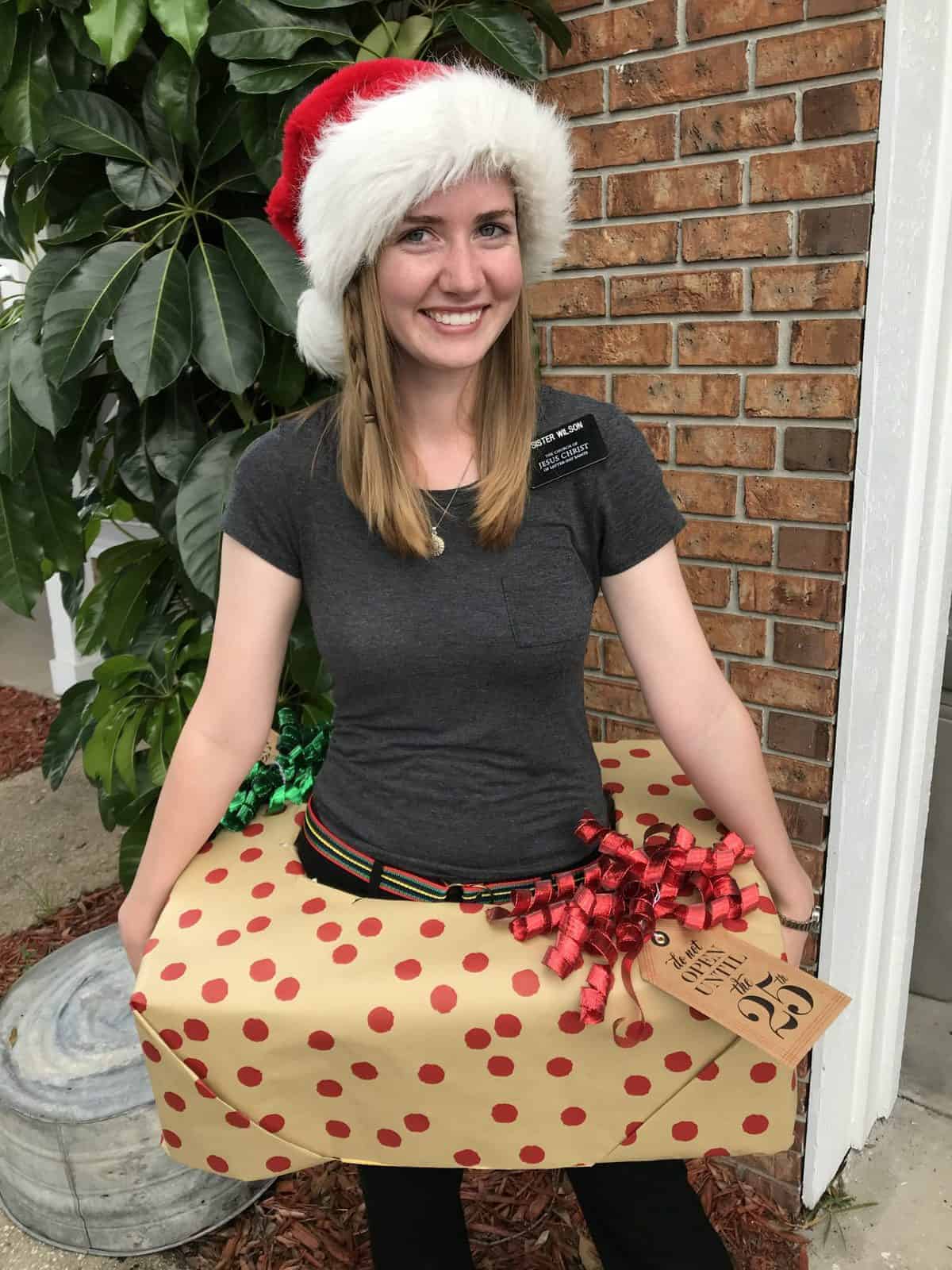 Cheap DIY Halloween costume ideas that are super quick, easy, and very inexpensive to make!