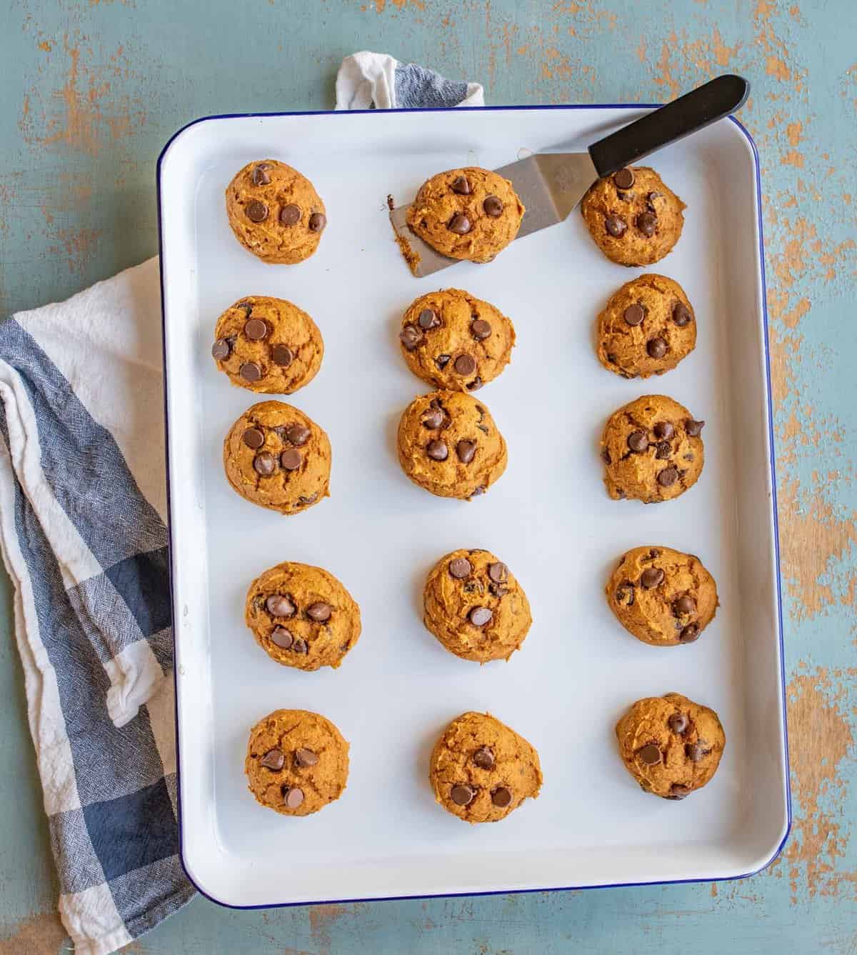 4-Ingredient Pumpkin Chocolate Chip Cookies (Cake Mix Recipe)