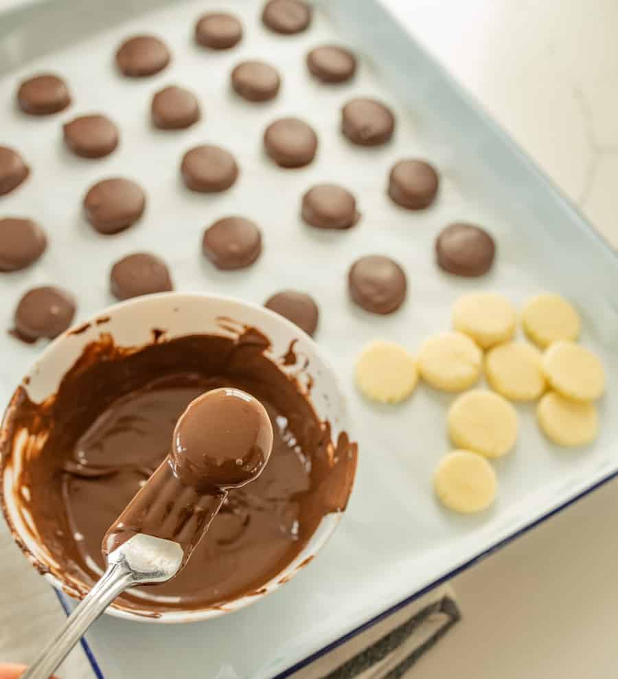 Easy Homemade Peppermint Patties | How to Make Peppermint Patties