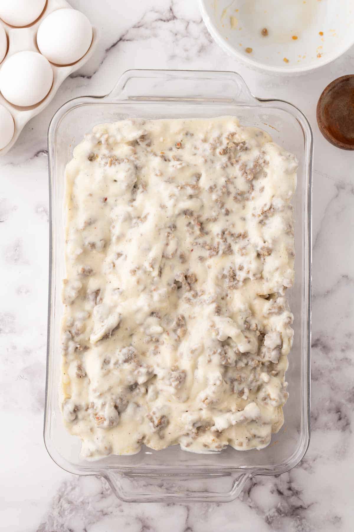 biscuits and gravy casserole recipe.